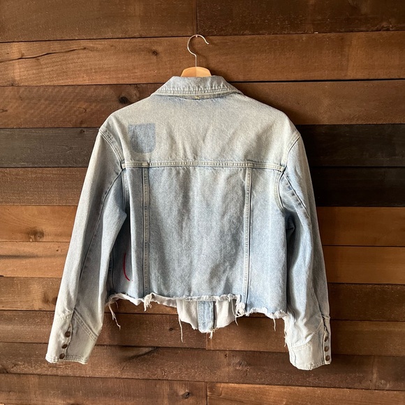 Free People Dillon Denim Jacket Cropped Lightwash Distressed Cropped Jacket - Picture 10 of 10